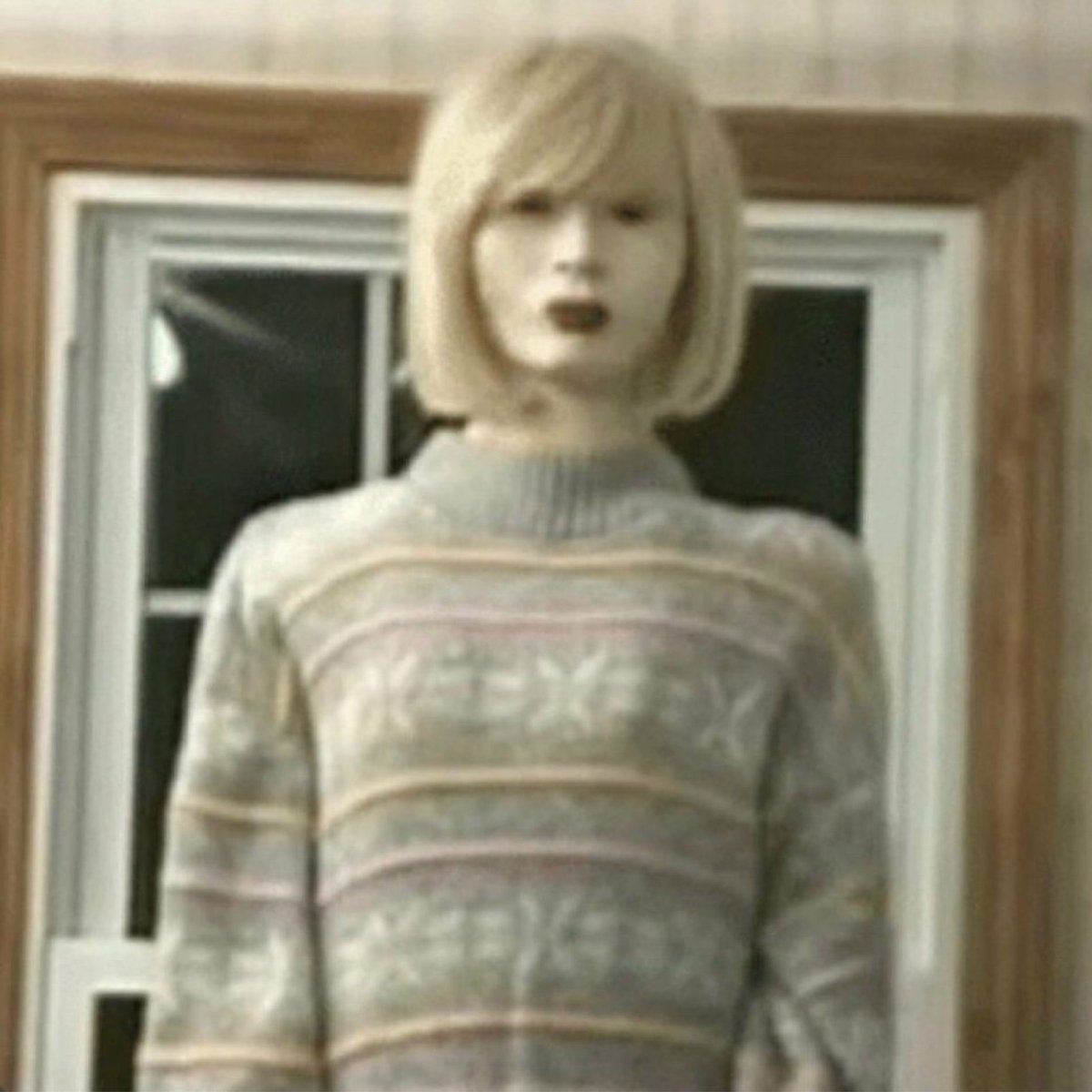 Emipee ✶ tweet media