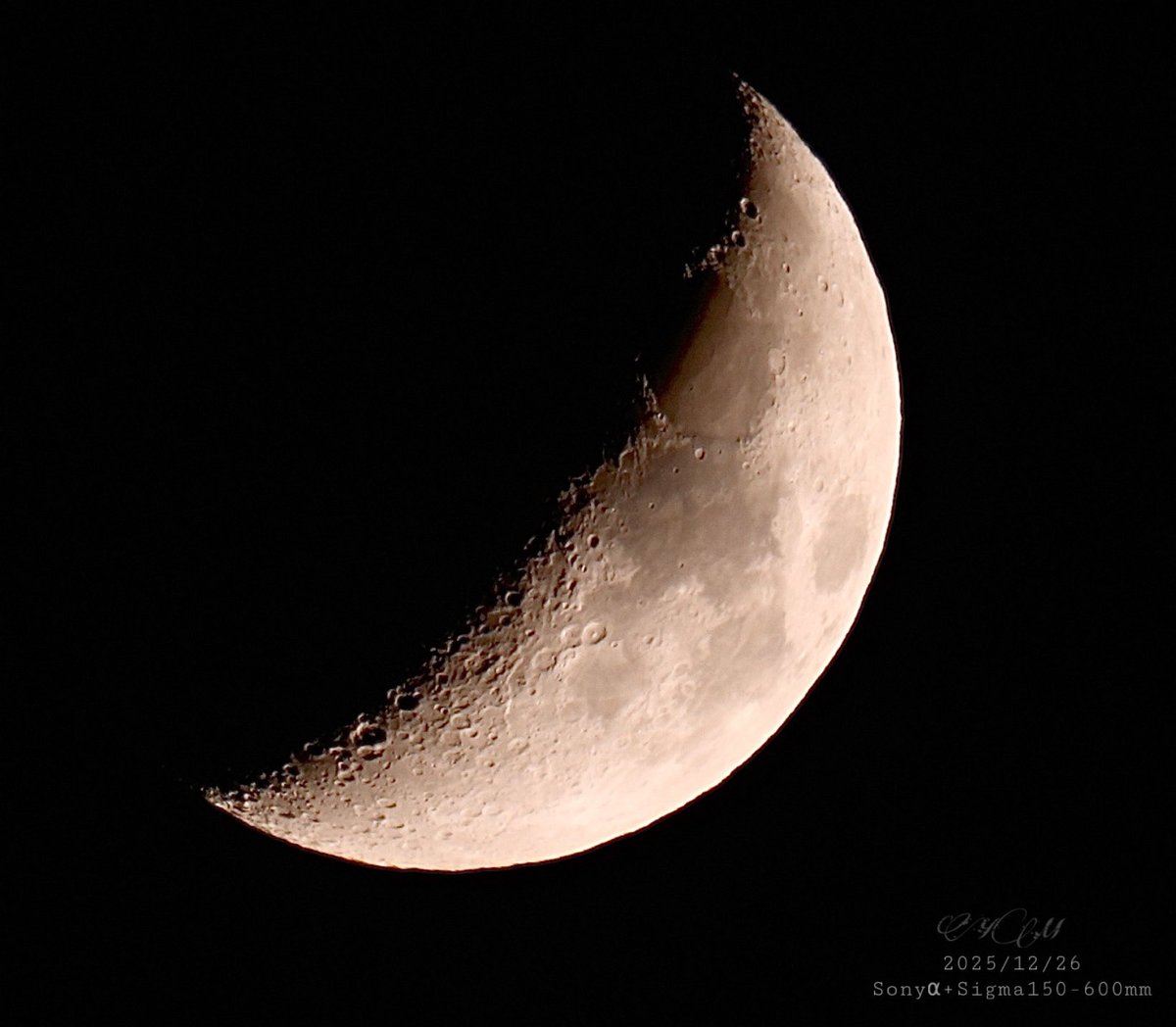 moon #ツキ #同じ月をみている #月がきれいですね #月 🌕2025/12/26