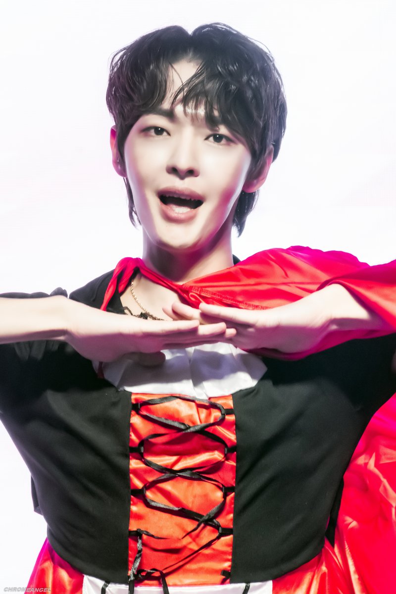 251101 KB Fan meet up, H-Stage, Seoul
#OnlyOneOf #온리원오브 #オンリーワンオブ #KB #규비