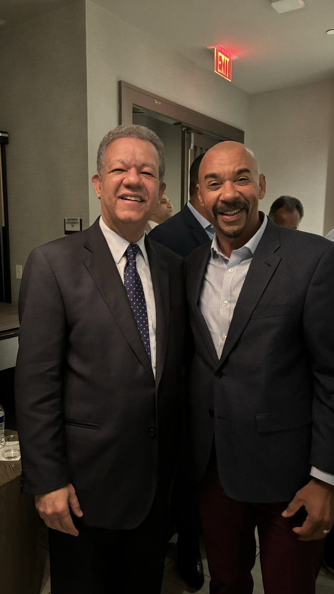 Felicidades en su cumpleaños a nuestro lider y amigo, Doctor Leonel Fernandez Reyna. Próximo presidente de RD en el 2028. 🎉🎉🎉🎉🎉🎉🎉🎉🎉🎉👏👏