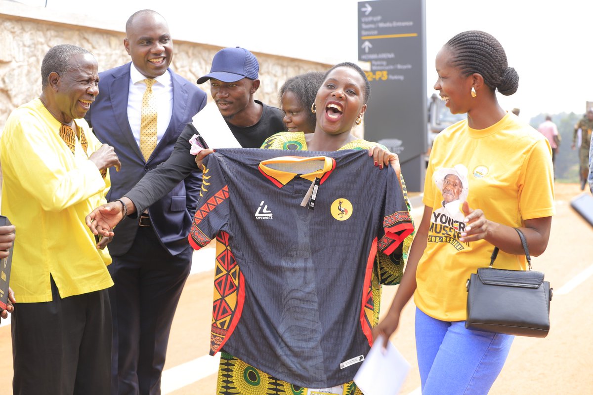 Queen of Westnile👑 tweet media