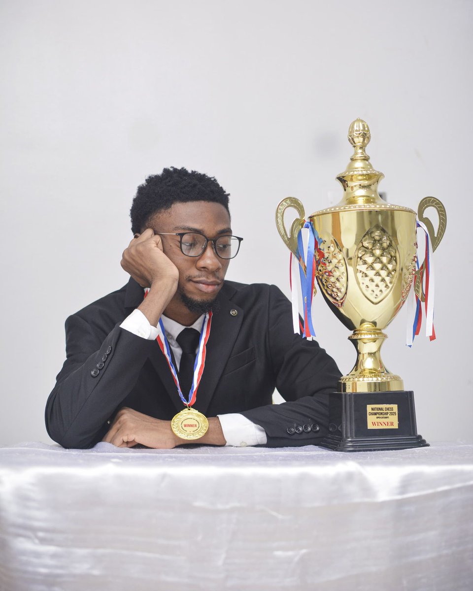 Tennyson Olisa tweet media