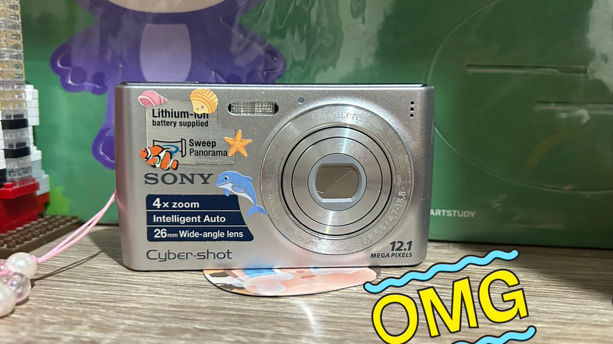 atheleea's tweet photo. HAI TEMAN TEMAN yang lagi cari digicam aku mau wts punyaku (pemakaian pribadi sony w510) pemaikaian dalam sebulan ajaa kemarin 

minus lecet pemakaian pribadi
Rp 1.000.000 (nego avail) bisa co 🍊
udah incl battery, memory card 1gb, pouch, charger kodok, strap

utk hasil foto dm🫶🏻 https://t.co/lzOVMoZZww