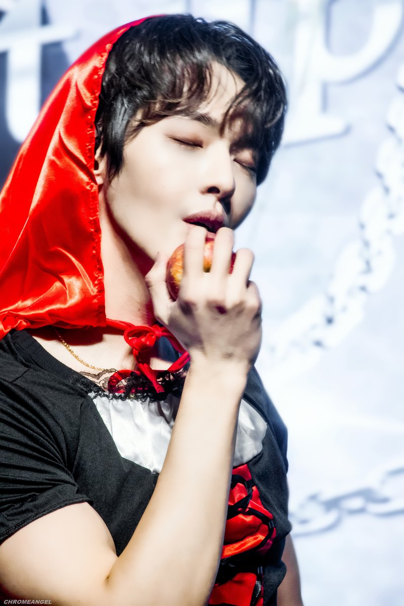 251101 KB Fan meet up, H-Stage, Seoul
#OnlyOneOf #온리원오브 #オンリーワンオブ #KB #규비