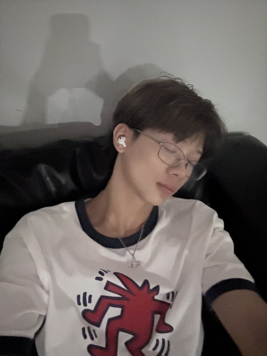 kikimamalade's tweet image. ใครแอบถ่ายน้องอะ นิสัย