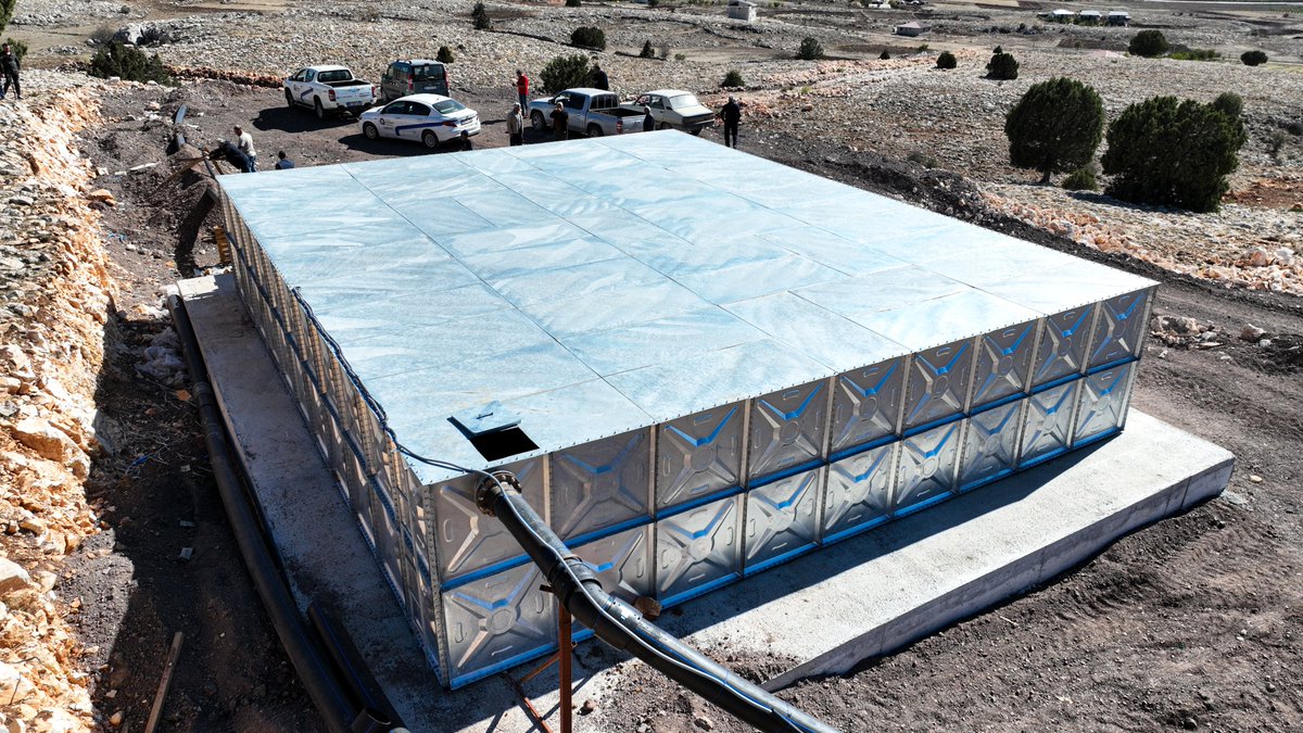 Modern tesisler ile vahşi sulama ve kayıpların önüne geçiliyor 💦

Yerelden kalkınma hedefimiz doğrultusunda tarımsal üretime katkı sunan proje ve yatırımlarımıza devam ediyoruz. 2019 ile 2025 yılları arasında kazandırılan 26 sulama tesisi ile Antalya’nın dört bir yanı modern