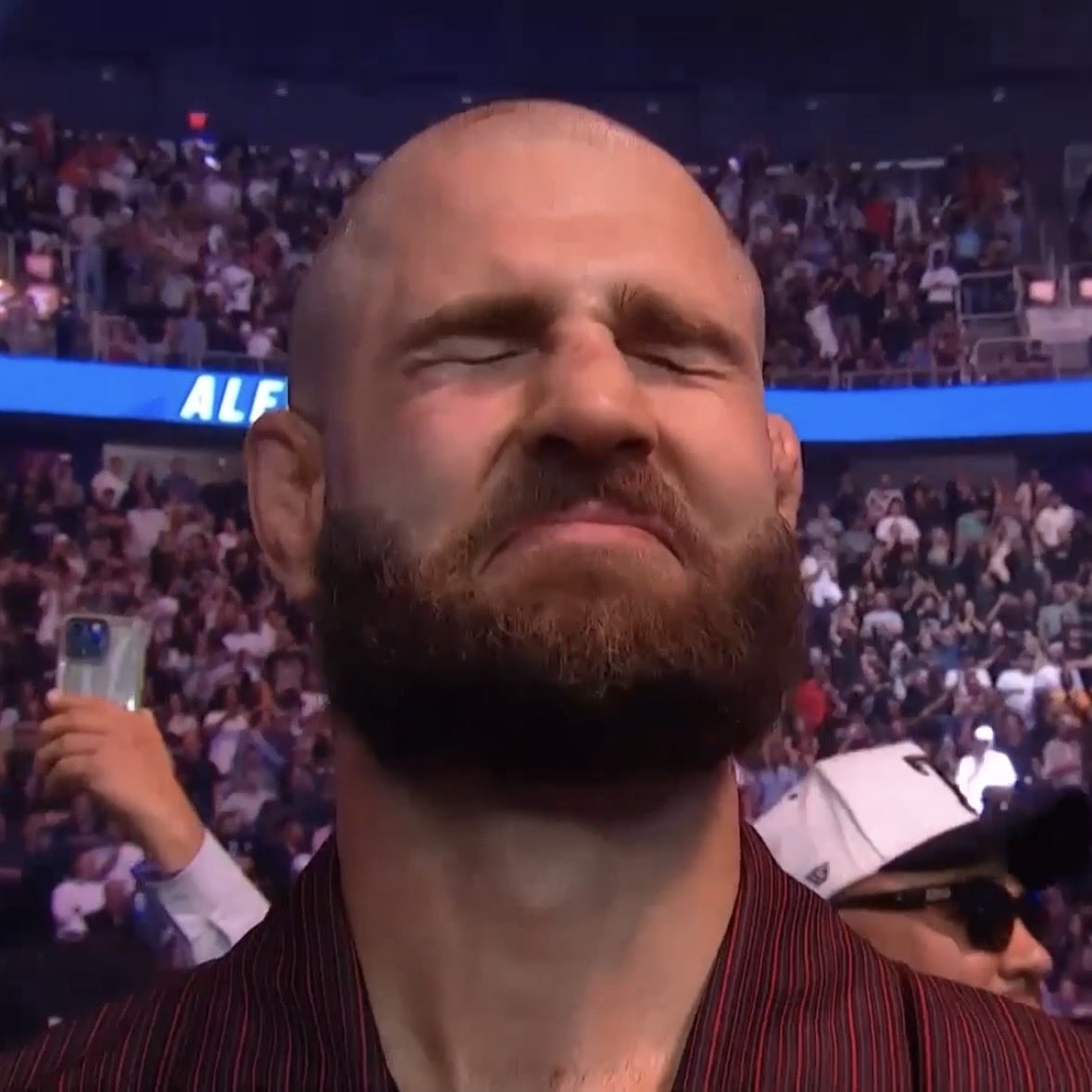 FightVaults's tweet image. Emotional Jiri after Poatan re-breaks Anks rib