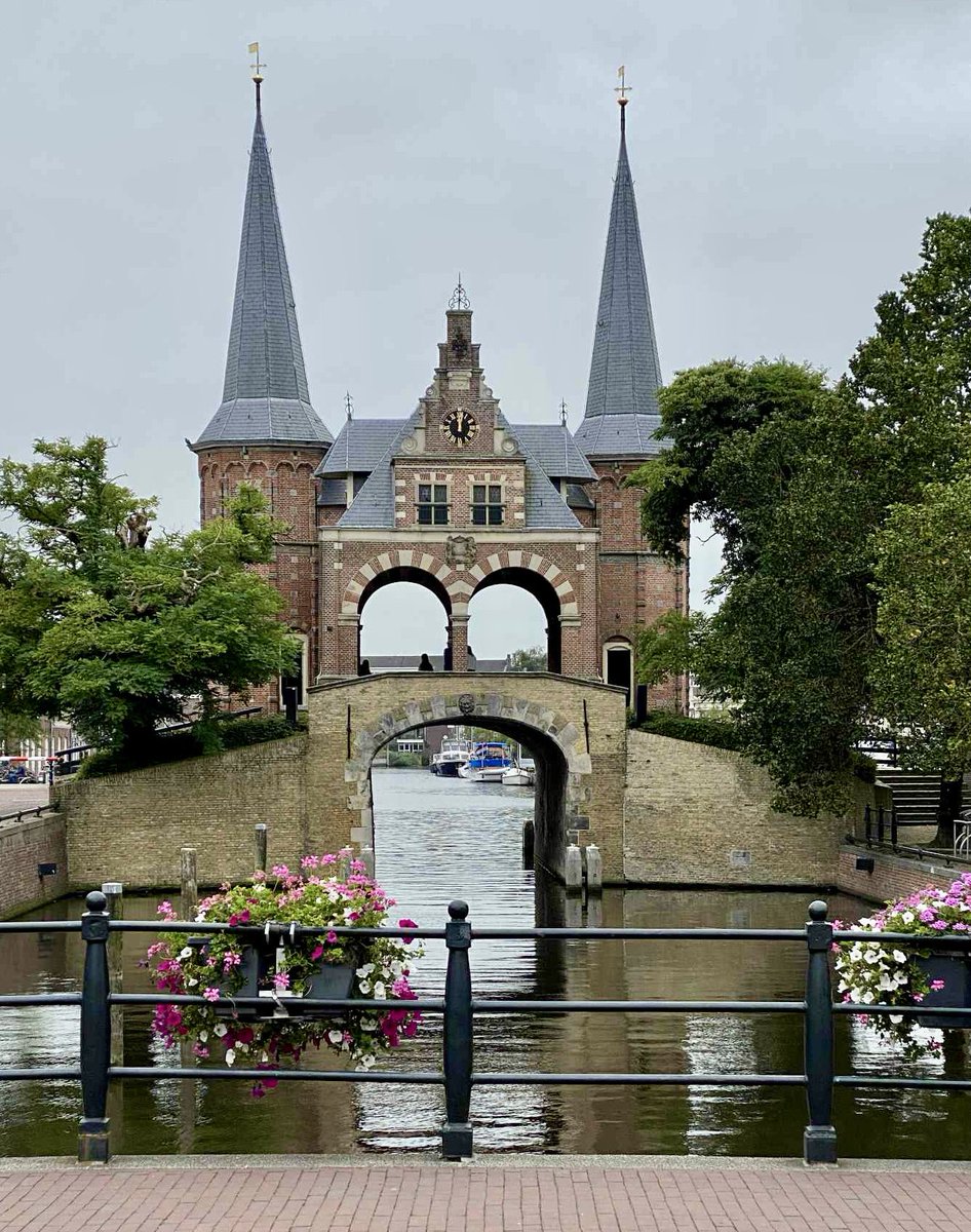 Willem de Zwijger tweet media