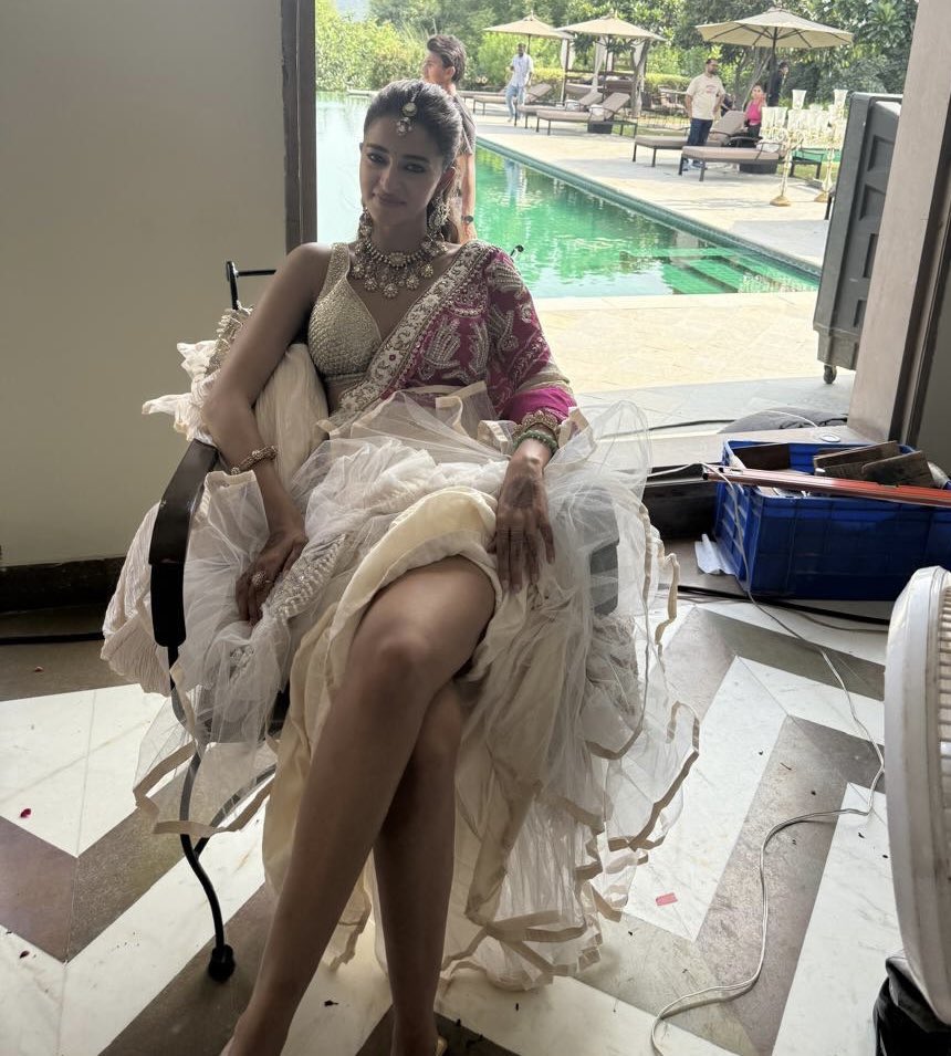 ananya panday channeling that 80s popstar vibes and i’m here for it