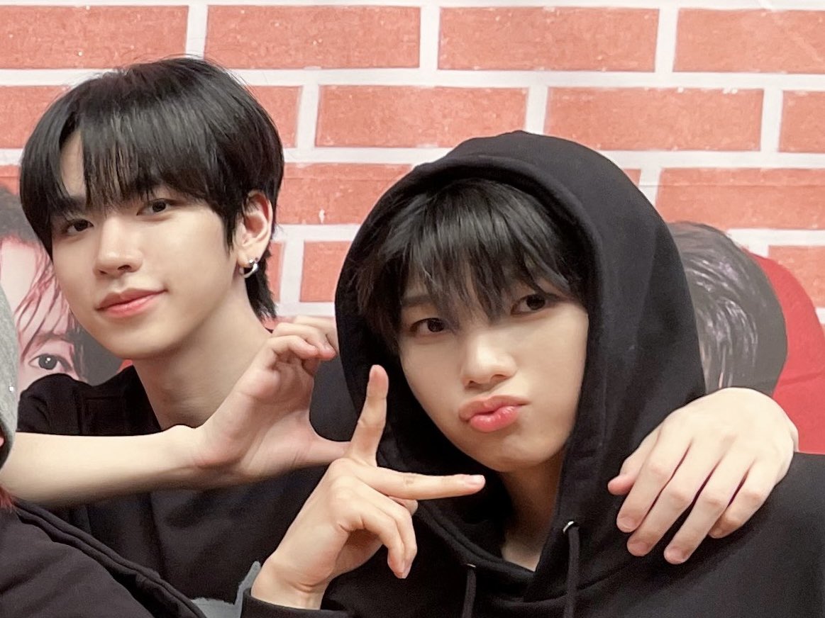 ｱﾞｱﾞｱﾞｱﾞｱﾞ早く会いたいよぉぉぉ!!😭😭😭😭😭😭
コスモにも会いたすぎて…🤦‍♀️💞💞