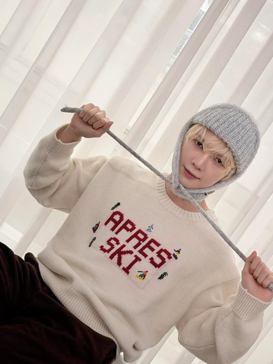 iwonholeyou's tweet image. same man