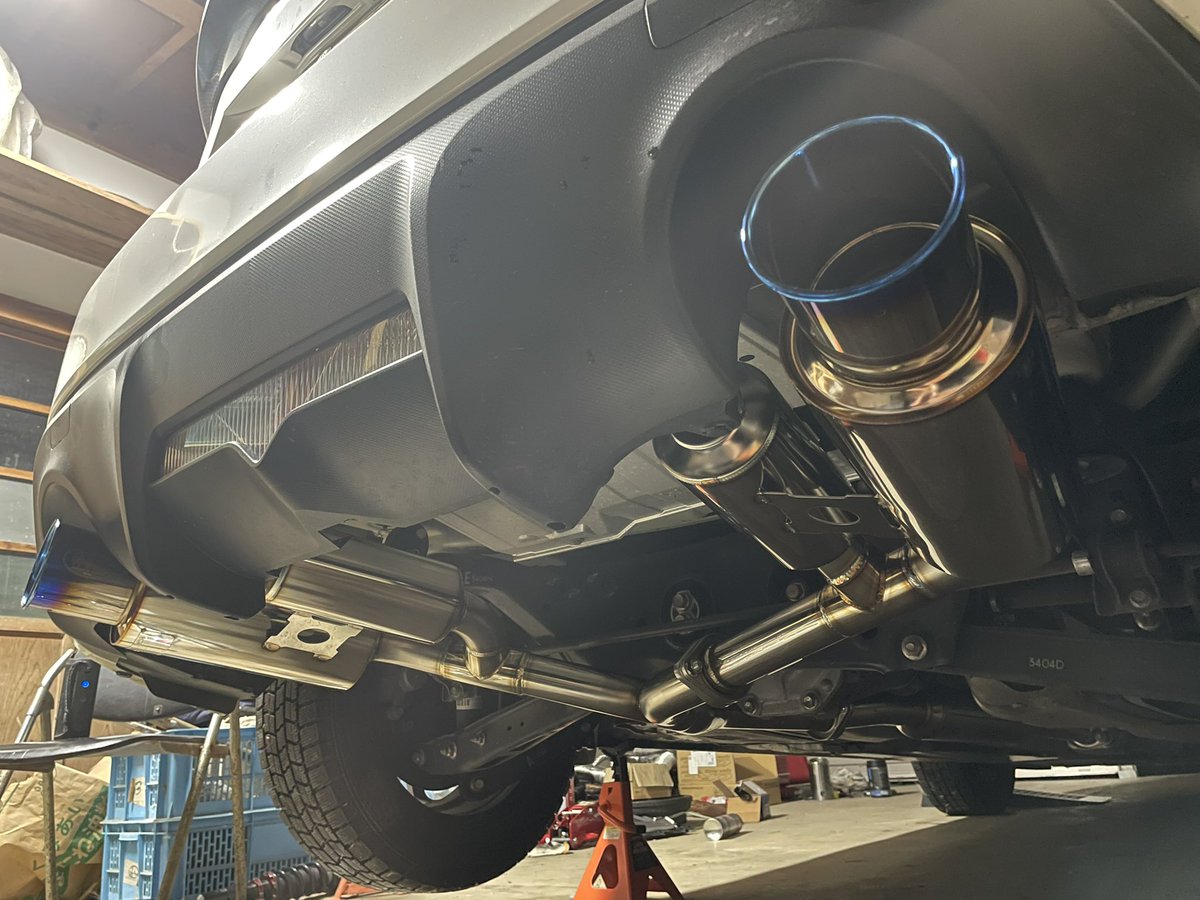 zn6マフラー交換しました💪😊✨️ 柿本改のRegu.06めちゃいい音👏 ただ