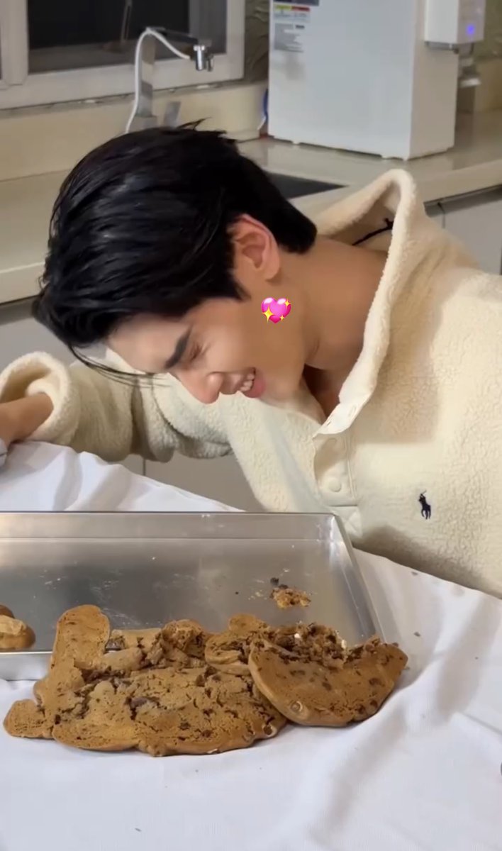 joongdunked's tweet image. his dobby cookies 😂🤣

#dunknatachai @dunknatachai