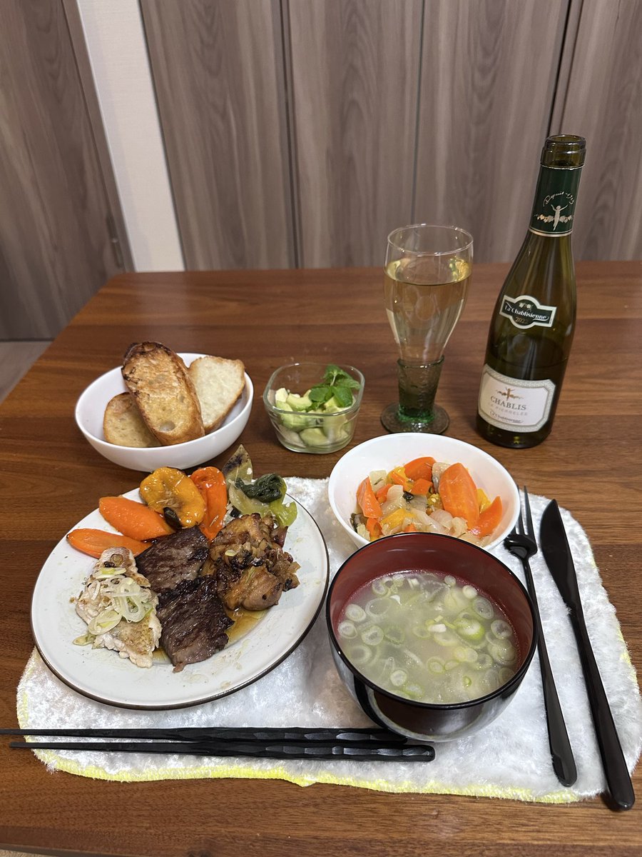 sunsan190's tweet photo. 新技
和洋中ミックスグリル納め https://t.co/7TujG9Ii2K