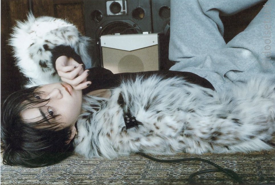 hansoftbot's tweet image. HAN JISUNG FOR GQ KOREA MAGAZINE HD SCANS (thread)