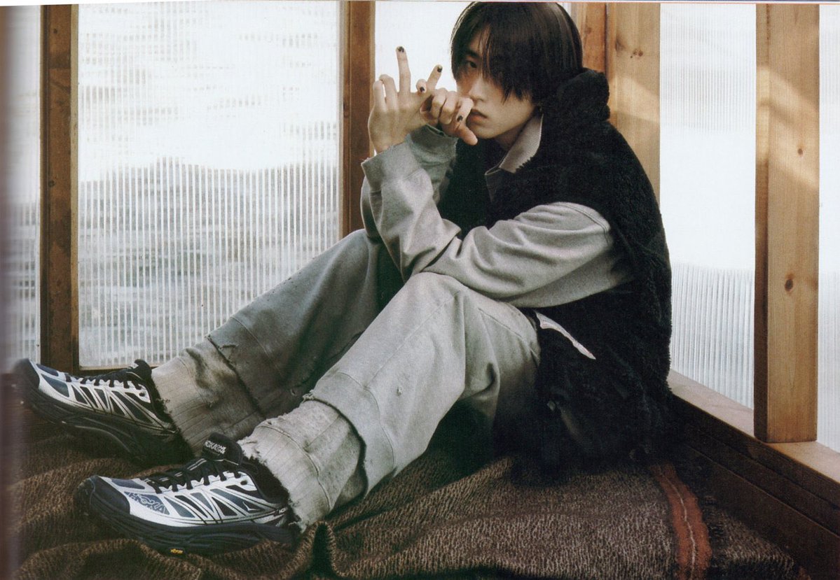 hansoftbot's tweet image. HAN JISUNG FOR GQ KOREA MAGAZINE HD SCANS (thread)