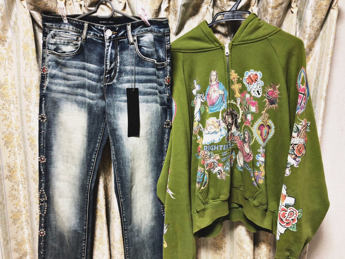 RainDrop_621's tweet photo. 仕事納めで帰りに渋谷 Growaround 行って
TIMBERLAND 6-INCH WATERPROOF FIELD BOOTS 二足目
EMBELLISHのジーンズ
RIGHTEOUSのジップフード
ADIDAS X HELLSTAR ニットを購入
グロアラ良すぎて欲しい物沢山ある🥰
NYな感じ
#usdrip #drip #StreetWear #fashion #StreetStyle #streetsnap #hiphop https://t.co/sjsi4kRjrR