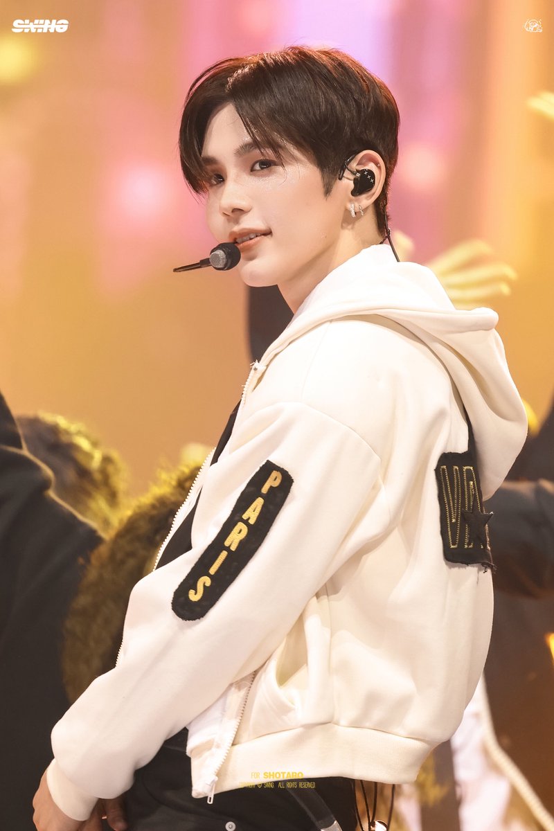 SWING_RIIZE's tweet image. 251220 MMA

💫

#RIIZE #라이즈 #WONTARO #원타로
#SHOTARO #쇼타로 #WONBIN #원빈