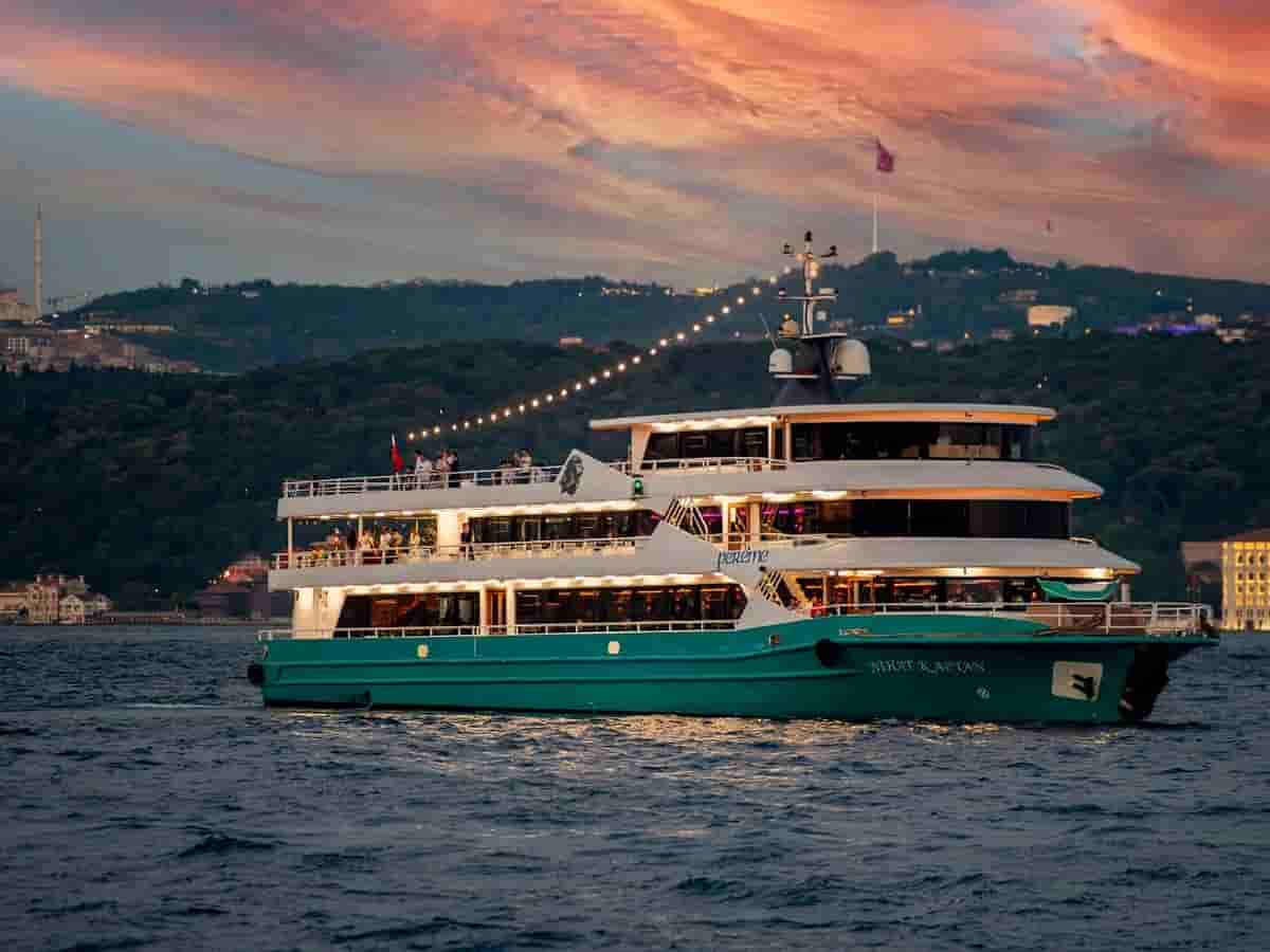 excursionturkey's tweet photo. Istanbul, Dinner, Bosphorus! 🤩

A luxury experience with stunning historical views and live entertainment. For an unforgettable night, the Dinner Cruise is the perfect choice. 🇹🇷🚢

🔗 Details &amp; Booking: https://t.co/Wlf9V40v2O

#Istanbul #BosphorusTour https://t.co/aLVi8mpyve