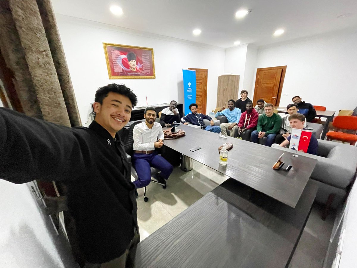 TDV Ankara İl Eğitim Hizmetleri Koordinatörlüğü olarak, Türkçe (TÖMER) eğitimi alan Uluslararası İlahiyat Lisans Programı öğrencilerimizle A1 kur sınavının ardından bir araya gelerek değerlendirme ve istişarelerde bulunduk.
<a href="/DiyanetVakfi/">Türkiye Diyanet Vakfı</a> 
#tdv