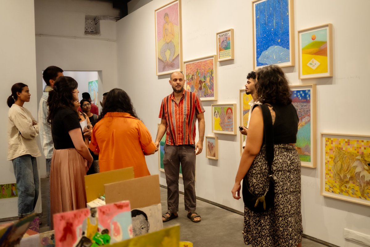 Openthemag's tweet photo. Photography to Painting: Sohrab Hura’s Ways of Seeing: The artist on turning from photography to painting, the importance of vulnerability and creating a distinct exhibition experience with his ongoing show at Experimenter, Kolkata, writes Rush Mukherjee.
https://t.co/gFVUa5oqiR https://t.co/87eaMx1qEb
