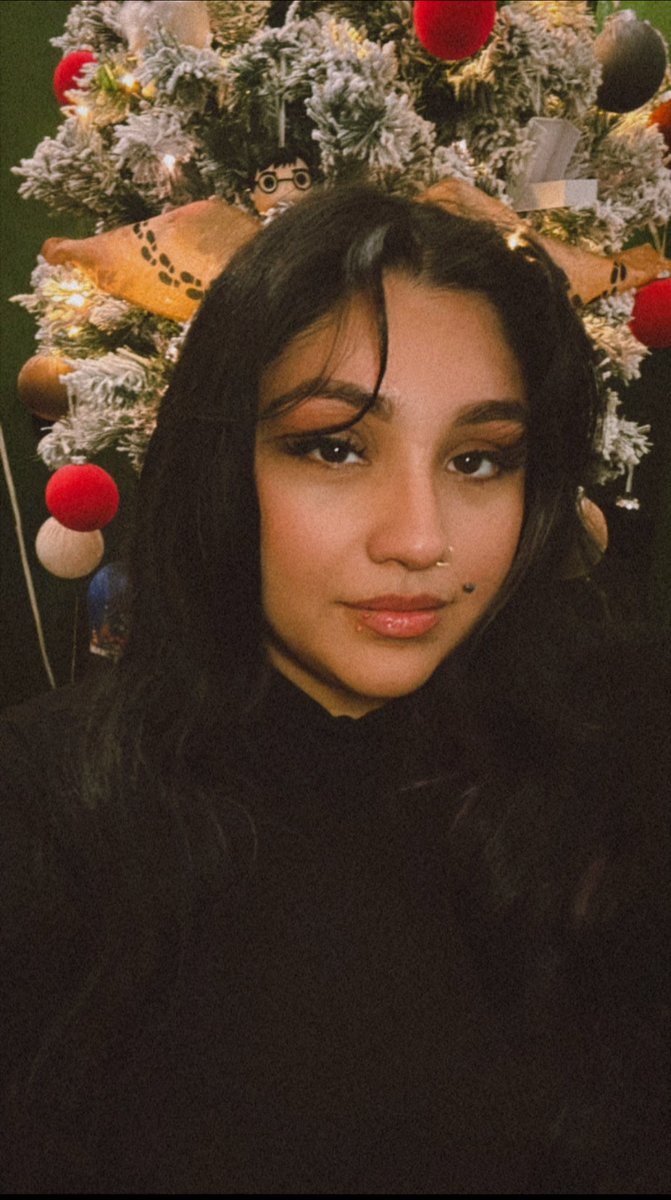 ____SheWolf's tweet photo. ♥️🎄✨ https://t.co/1xVQ3raMnP