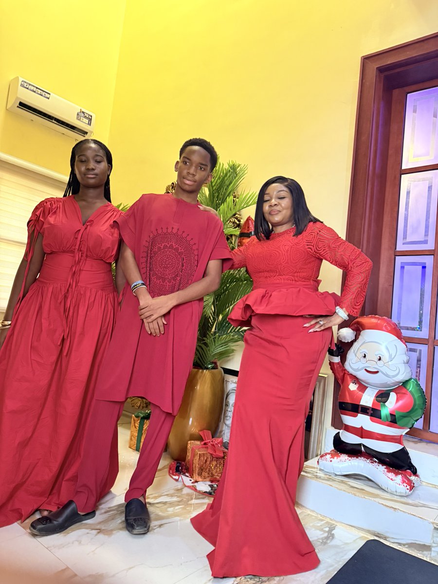 OparahAda's tweet image. THE GLORY OF GOD HAS TAKEN OVER💯 
WHAT GOD CANNOT DO DOES NOT EXIST!!!
#NSPPD
#7AMFIREPRAYERS 
GONE AHEAD26