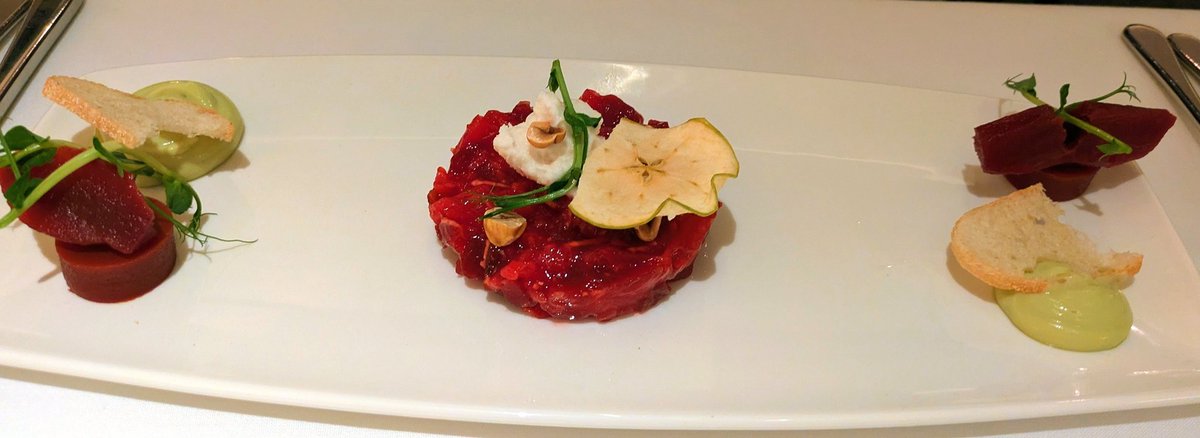 VeganOlive1's tweet image. Wow Christmas Day dinner in #Epicurean restaurant on @pandocruises Iona..Wonderful after all these years to dine there...Gorgeous #Vegan food😋🌻🌱😎⛴️ Excellent service 👏👏