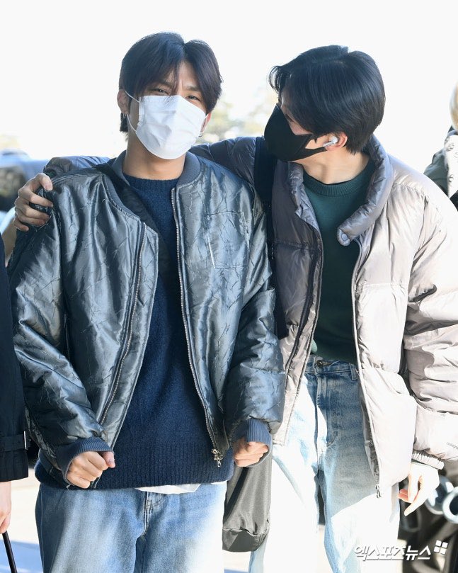 This photo of jeongwoo clenching his hands from the cold, with junkyu wrapping his arms around woo, is probably the cutest thing I’ve seen today!!!