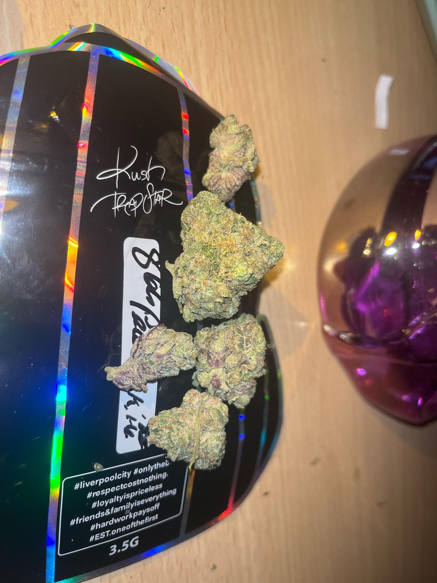 WriteWeed's tweet photo. Peach Skittles KushTrapStar #WriteWeed #Weed #IAmGDC #StonerFam https://t.co/tdUM0kMTXn