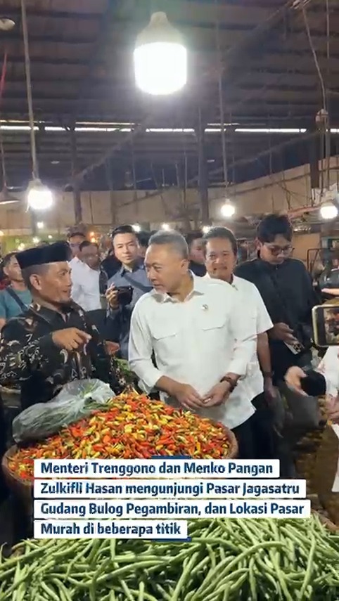 mithajambi's tweet photo. Menjalani libur Natal dan Tahun baru tanpa khawatir, KKP bersama Kemenko Pangan memastikan stok dan harga pangan aman di pasaran. Pangan terjangkau adalah kunci kesejahteraan bersama. #PanganBiru #SaktiWahyuTrenggono #StokPangan #LiburNataru#kkpx4B2WP https://t.co/7bwa67561i