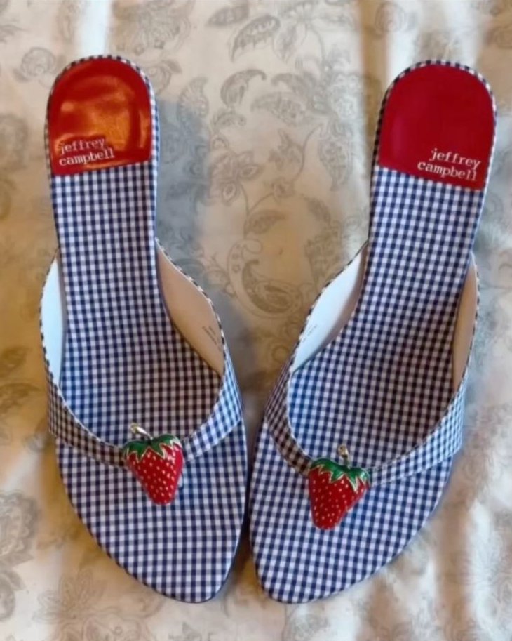 archivedlooks's tweet image. Love these