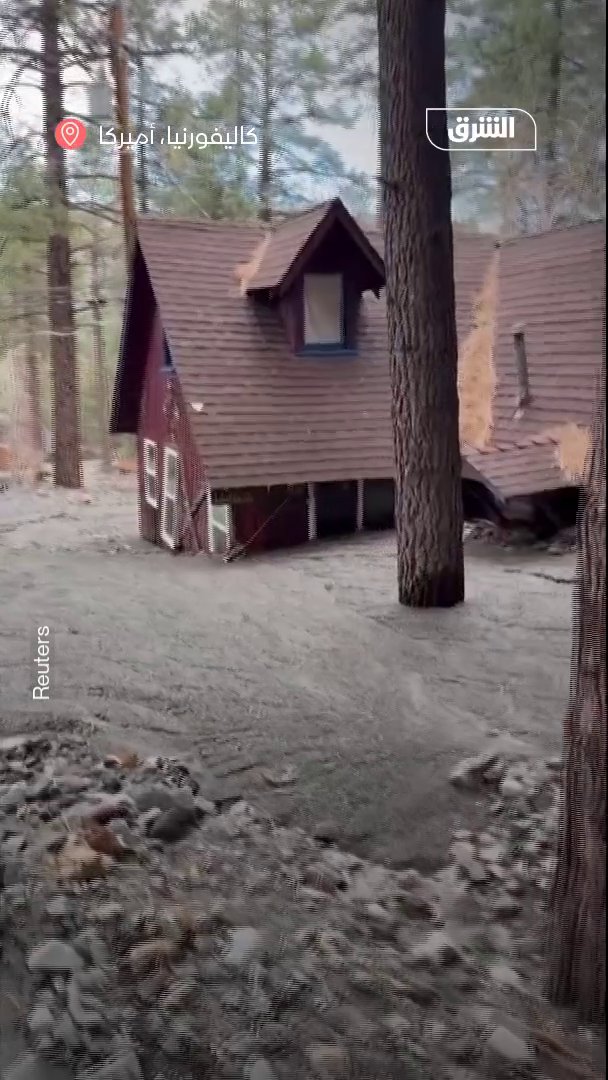 منازل وسيارات مدفونة بعد عواصف وفيضانات ضربت كاليفورنيا 