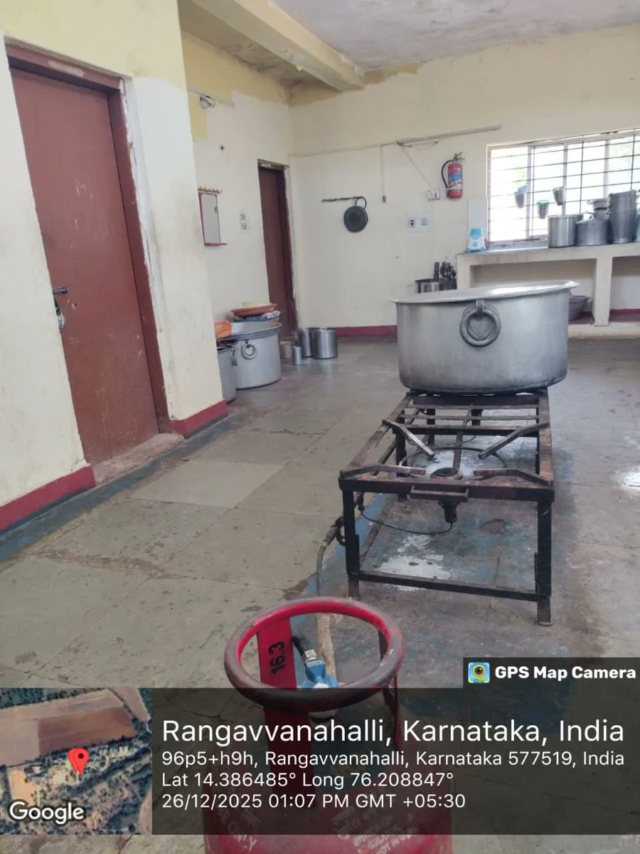 mdrs31's tweet photo. Today lunch  #SocialAudit_SWDMeals #SocialWelfare_Karnataka https://t.co/AuWSdQRiE1
