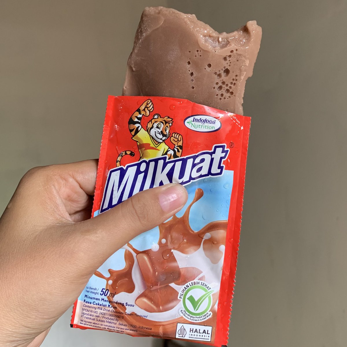 lopeuwang's tweet image. this milkuat bantal beku is always the best for reall!🤤❤️