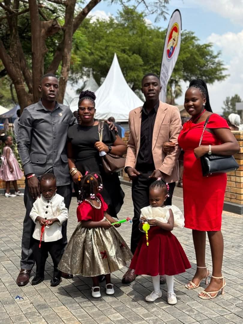 ugcatholics's tweet image. Father, as we gather together on Christmas  and enjoy each other’s company. We ask that You would be with us.

 We pray that our hearts will be filled with love and joy as we celebrate the birth of Your Son, Jesus. 

Help us to remember all He has done for us and the hope that He…