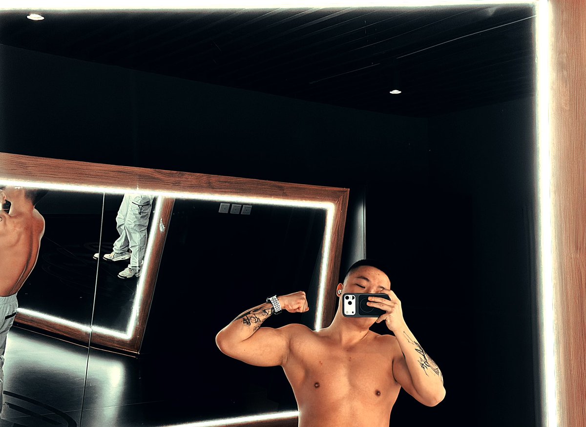 胖虎不胖【西安】脱毛按摩店主理人 全国可接 tweet media