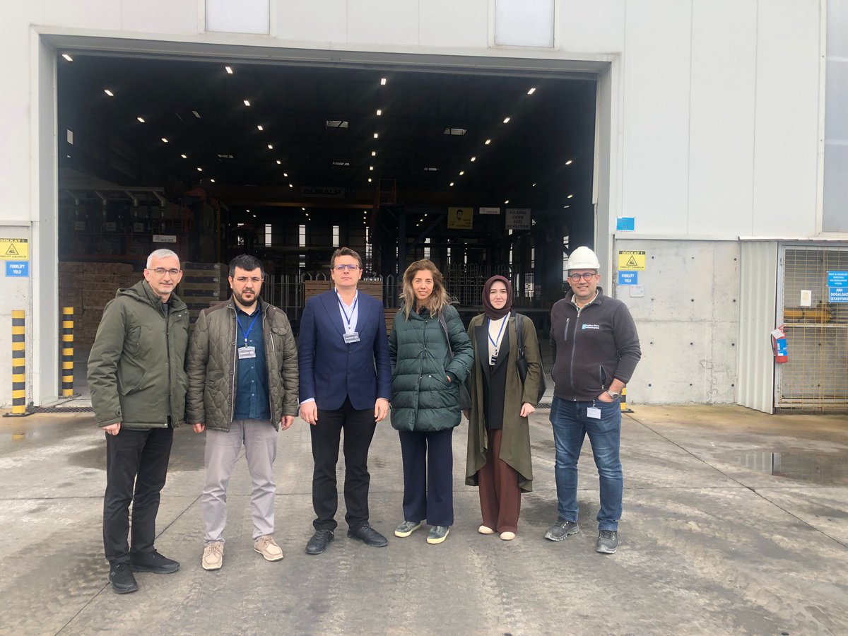SubuTto's tweet photo. Nehir Teknokent ve SUBÜ Teknoloji Transfer Ofisi olarak, Kalibre Boru Tic. A.Ş.'ye saha ziyareti gerçekleştirdik. 🚀
📌Ziyaret ile firmanın üretim süreçleri incelenirken, firma yönetimi ile ÜSİ kapsamında geliştirilebilecek projeler ve teknokent olanakları ele alındı. 
#SUBÜTTO https://t.co/l1E9erkwsL