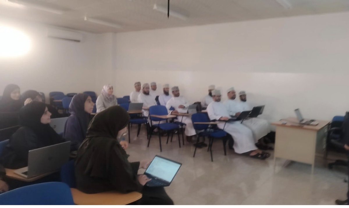 CAH_ASU_OM's tweet photo. نظم مختبر علم النفس بجامعة الشرقية ورشة تدريبية متخصصة حول "التحليل العاملي الاستكشافي"؛ قدمها الدكتور شريف السعودي، وذلك بتاريخ 25 ديسمبر 2025م. https://t.co/XwyQtBcA3J