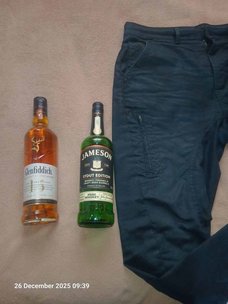 that_mod's tweet image. Diaparo tsa khrismas