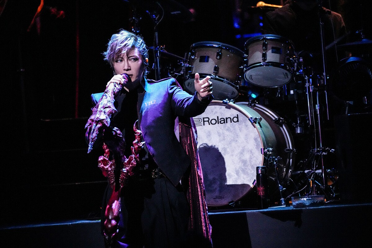 natalie_mu's tweet image. 【ライブレポート】GACKT「魔王シンフォニー」再演、緻密に計算されたアレンジでバンドとオーケストラが共存（写真7枚）
natalie.mu/music/news/654…

#魔王シンフォニー