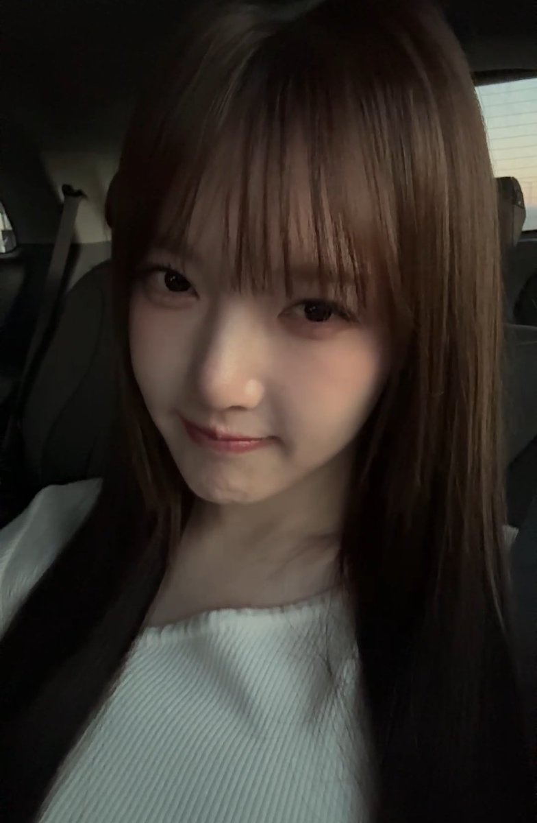 yerintopic's tweet photo. Yerin is doing bbl live 🤍 https://t.co/ltbjjxgPoE