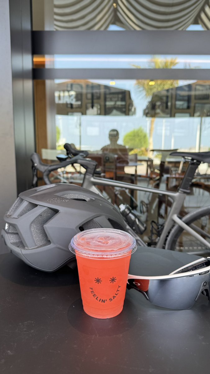 immbhi's tweet photo. Waldorf To Al Marjan Island 🚴🌴 https://t.co/tEdHR0E7Aw