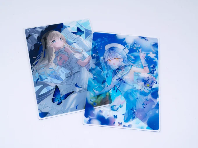 光る美少女展会場で完売が続出したクリアポストカード 背景などは白版を抜いているのでスケスケです