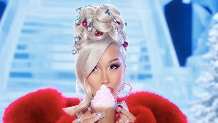 DojaMyLife's tweet image. .@DojaCat was the most streamed female rapper on Christmas Eve.

.@DojaCat — 12.067M
.@TrumpSupporter0 — 10.390M
.@iamcardib — 5.262M
.@theestallion — 3.553M