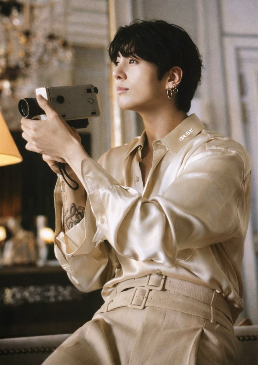 jeonlver97_'s tweet photo. WHAT A BEAUTIFUL MAN https://t.co/i3Xq1hpncU
