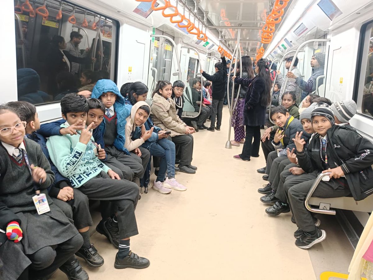 OfficialUPMetro's tweet photo. Students of UC Memorial Public School enjoyed an educational visit and Metro ride from Motijheel to Kanpur Central on Kanpur Metro, gaining insights into safe, smart, and sustainable urban transport. 🚇

#KanpurMetro #UPMRC #EducationalVisit #MetroForStudents #MetroRail https://t.co/18XWOer8Di