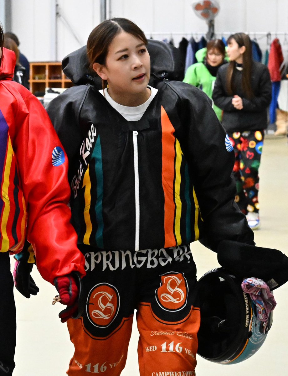 勝浦真帆選手✨ 初日6R、2コースからジカまくり❣️ 大村ボート