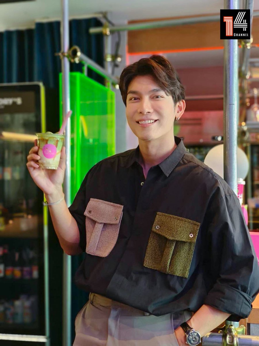 fourteenchannel's tweet image. ส่งท้ายความหล่อไปกับคนหล่อ “มิว ศุภศิษฎ์” ✨🎉

MEW MISSESME OUT NOW
#MissEsme
#MissEsmePromo
#MewSuppasit