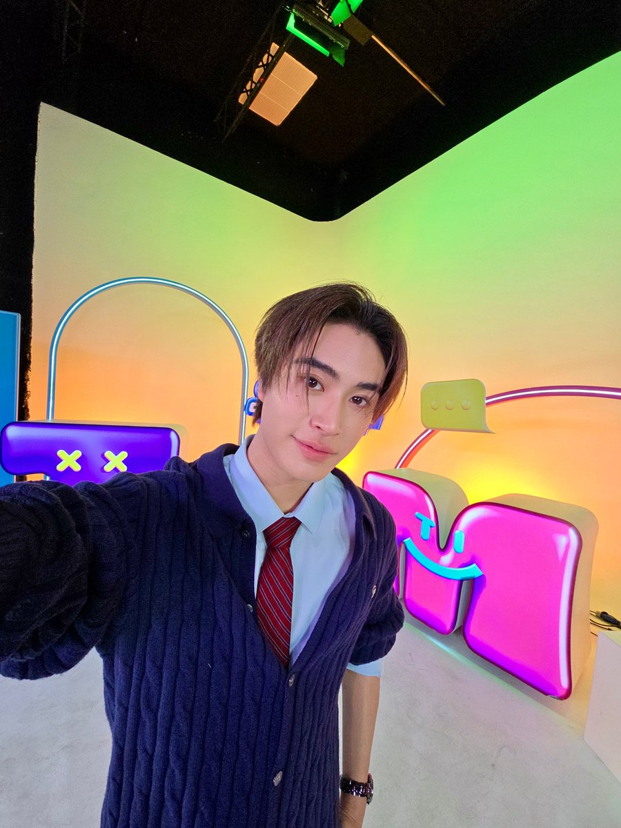 TMCcountdown's tweet image. [#TMC_EP32] 💘มันจะเป็นยังไงถ้าเรารักกัน👉🏻👈🏻 แล้วเจอกันในรายการ Thailand Music Countdown ทางช่อง 3HD วันอาทิตย์นี้ เวลา 16.45 น. น้าาา🫶🏻

📺 ติดตามชม Thailand Music Countdown ทุกวันอาทิตย์ เวลา 16.45 น. ทางช่อง 3HD
หรือดูได้ทาง Youtube Live : Thailand Music Countdown…